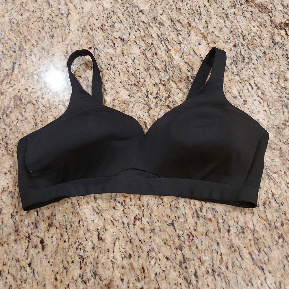 CACIQUE Lightly Lined No-Wire T-Shirt Bra Size 44D Black Wide Straps